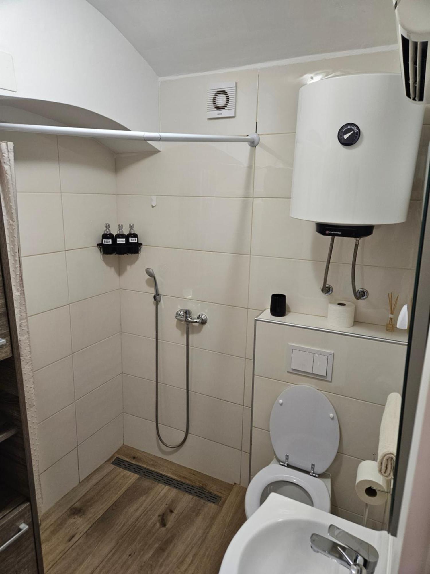 Apartment Maja - Strict Center Of Zagreb Ngoại thất bức ảnh